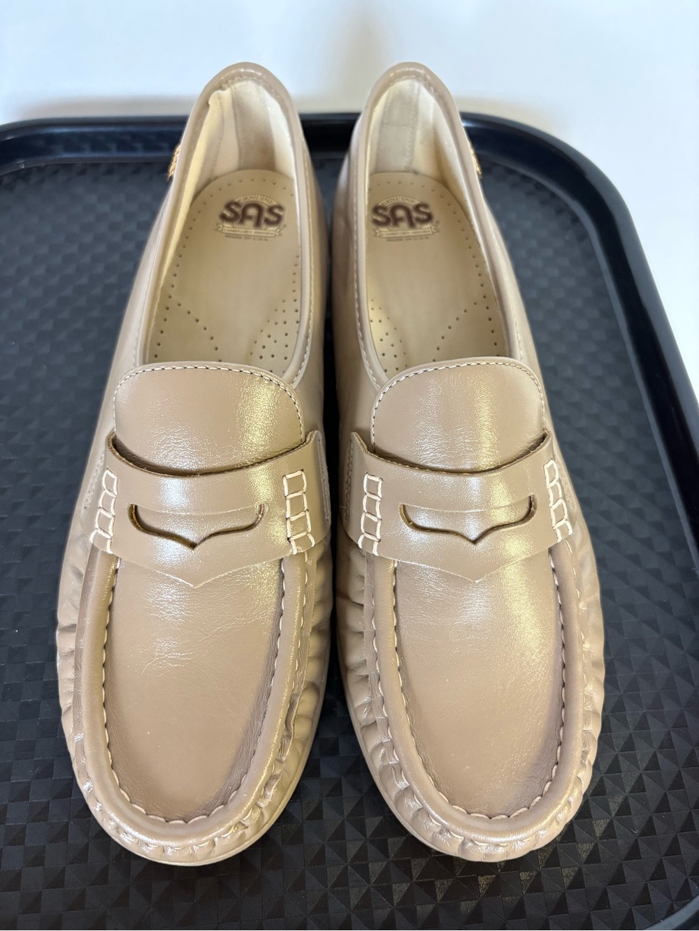 SAS Women’s Nude/Taupe Leather Penny Loafers